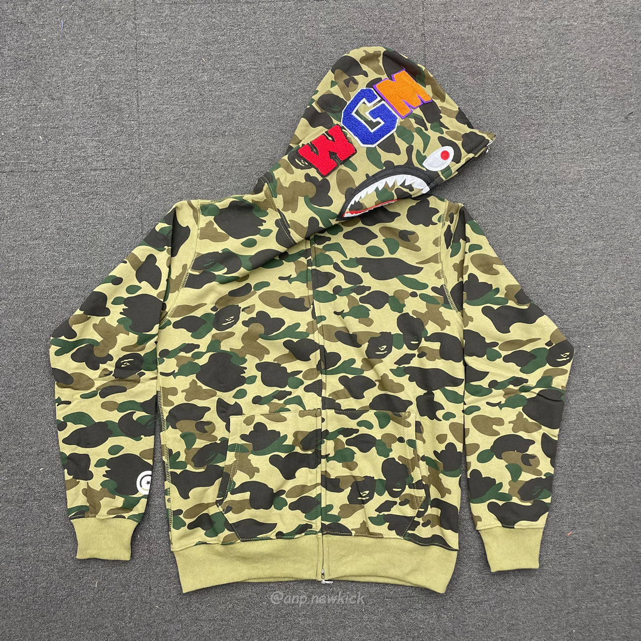 Bape Ladies 1st Camo Boa Shark Hoodie Green (5) - newkick.cc